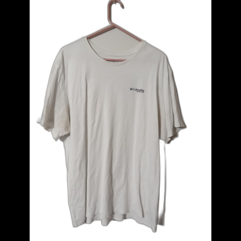 Columbia PFG White XL (American Flag out of Fish) T Shirt